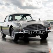 This is the first new Aston Martin DB5 in 55 years image