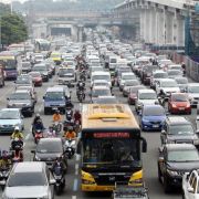 MMDA: Number coding to resume once public transport normalizes image