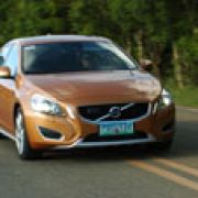 Volvo S60 gets IIHS Top Safety Pick Award image
