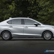 Side-By-Side Spec Check: 2020 vs 2021 Honda City sedan image