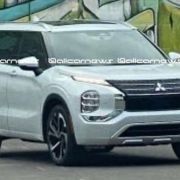 This might be the 2022 Mitsubishi Outlander image
