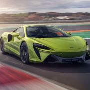 2021 Artura is McLaren's idea of a plug-in hybrid image