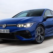 Volkswagen: We will keep selling, developing combustion engines image