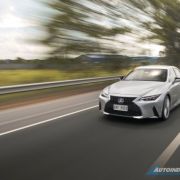 2021 Lexus IS 300h Premier image