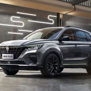 This is the restyled 2021 Roewe/MG RX5 crossover image