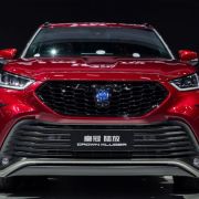 Toyota's new Crown SUV is a Highlander in disguise image