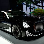 Hongqi L-Concept is a stately sedan with a chandelier inside image