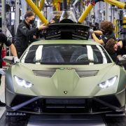 All Lamborghini models to be electrified by 2024 image