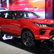 Thai-spec Toyota Fortuner GR Sport is one mean SUV image