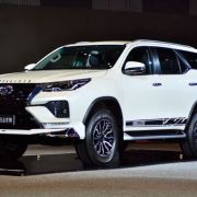 Modellista kit for Toyota Fortuner looks really neat image