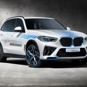 BMW builds world's first armored hydrogen fuel-cell vehicle image