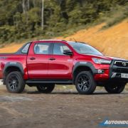 Toyota PH adds more features for 2022 Hilux pick-up image
