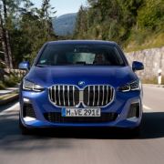 2022 BMW 2 Series Active Tourer gets the huge grille image