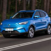 2022 MG ZS EV can do up 439 km on a single charge image