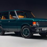 Overfinch will sell you a &ldquo;new&rdquo; 1993 Range Rover with 435 HP V8 image