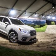 Subaru welcomes 2022 with New Year deals image