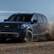 2023 Kia Telluride is the Palisade's tougher-looking cousin image