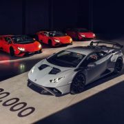 Lamborghini passes 20,000 Huracan milestone image