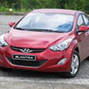 2011 Hyundai Elantra GLS image