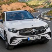 2023 Mercedes-Benz GLC out to hunt Audi Q5s, BMW X3s image