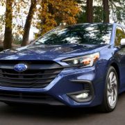 2023 Subaru Legacy revealed with a fresh new face image