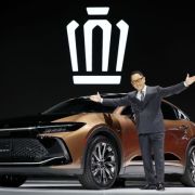 All-new Toyota Crown now offers crossover variant image