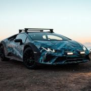 WATCH: Lamborghini shows the Huracan kicking up sand image