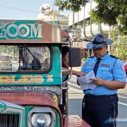 LTO, MMDA, LGUs want uniform traffic rules, fees across metro image