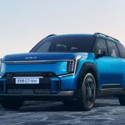 2024 Kia EV9 flagship SUV capable of parking, driving itself image