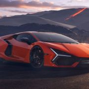 Lamborghini begins V12 hybrid era with 1,001 PS Revuelto image