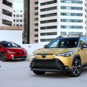 Toyota to release 10 electrified vehicles by 2026 image