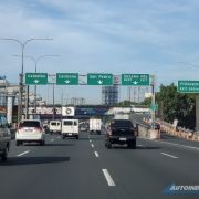 Expressway Driving: Is going (too) slow as dangerous as speeding? image