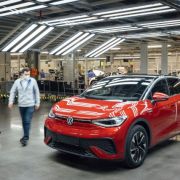 VW, SAIC joint venture to build more EVs for China image
