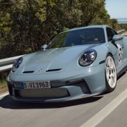 Porsche 911 S/T is a lighter GT3 RS with a manual gearbox image