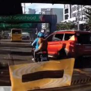 Road rage: LTO suspends DL of driver in Angkas sideswipe image