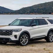2025 Ford Explorer refreshed, drops hybrid variant image