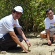 Nissan takes part in conserving marine biodiversity image