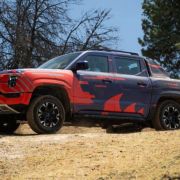 BYD's upcoming pickup truck will be a PHEV with 480 HP image