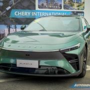 Exeed Sterra ES is a luxury EV sedan from Chery image