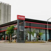 Newly-renovated Isuzu Cebu reopens with new IOS look image