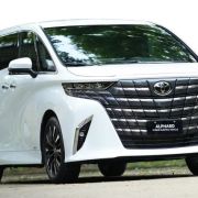 Toyota and Lexus PH dropping the prices of their hybrids image
