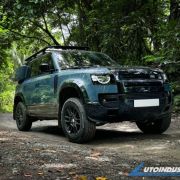 2024 Land Rover Defender 110 S P300 AWD image