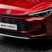 MG teases all-new ZS HEV ahead of world premiere image