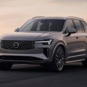 2025 XC90: Volvo keeps its flagship ICE SUV longer with new updates image