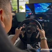 Can sim racing help me get better on the road and track? image