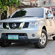 2012 Nissan Frontier Navara 4x4 TechXtreme image
