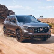 Only US Honda CR-V Hybrids affected by fire recall image