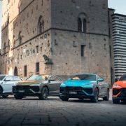 Lamborghini Urus SE sold out until end of 2025, Revuelto has 2-year wait list image