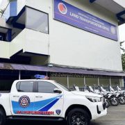 LTO, law enforcers nab fixers next door to LTO HQ image
