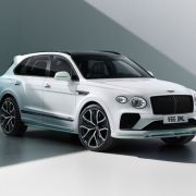 2025 Bentley Bentayga Speed trades W12 for twin-turbo V8 image